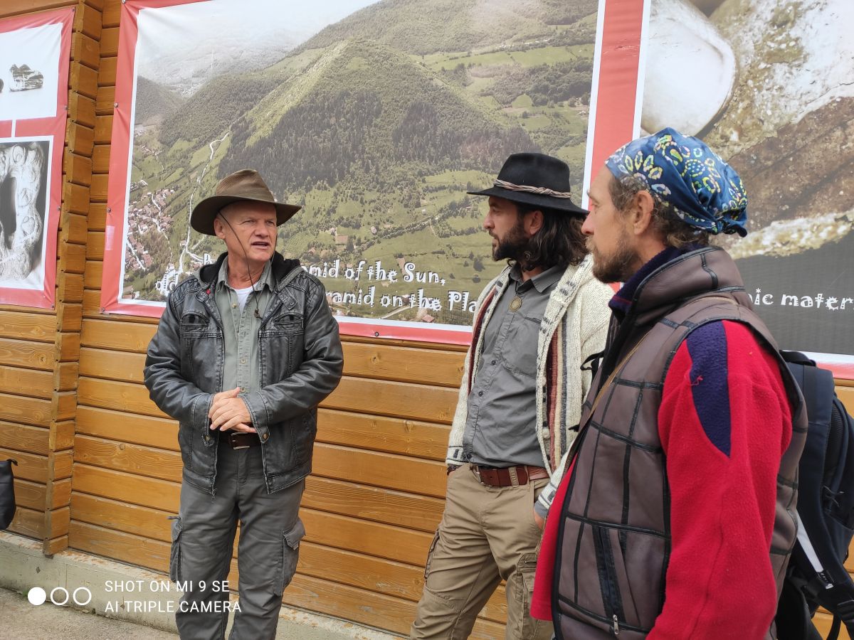 https://www.nevencarin.com/blog-detaljno/misticna-planina-i-piramida-rtanj
